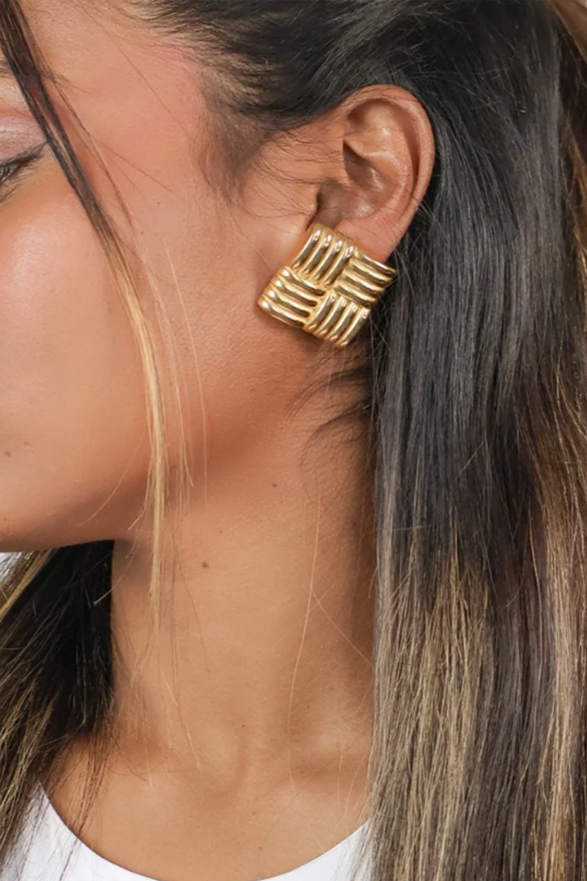 14K Gold Ribbed Earrings